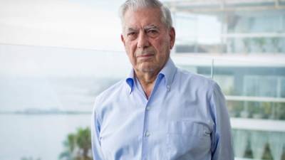 El escritor Mario Vargas Llosa