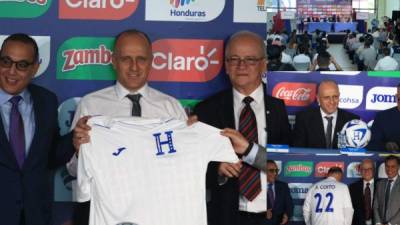Las imágenes de la presentación del uruguayo Fabián Coito como nuevo entrenador de la Selección de Honduras para el proceso al Mundial de Qatar 2022.