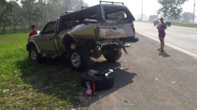 Supuestamente el accidente se originó cuando un carro se atravesó la mediana.