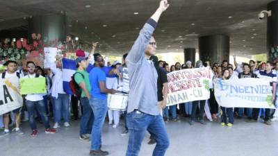 Los universitarios continúan con las instalaciones de la máxima casa de estudios tomadas. Entre las peticiones están la derogación de las normas académicas.