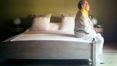 García Márquez, ha instado a los periodistas a que busquen a hacer 'algo provechoso' porque él está evolucionando bien de la enfermedad que padece.