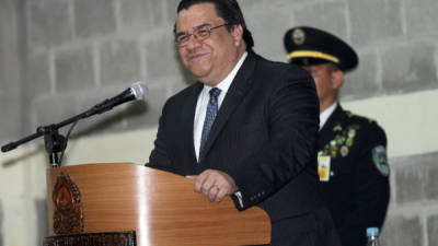 Corrales tiene el compromiso como ministro de seguridad de bajar los altos índices delincuenciales en el país durante el 2014.