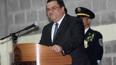 Corrales tiene el compromiso como ministro de seguridad de bajar los altos índices delincuenciales en el país durante el 2014.