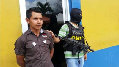 Robert Herrera es la persona detenida hoy en Santa Bárbara por suponerlo haber participado en el asesinato de cinco personas.