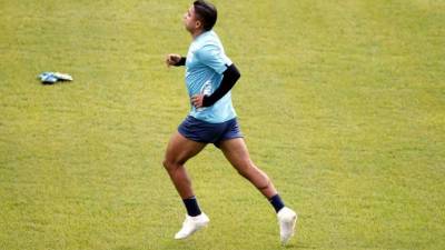 Emilio Izaguirre en el entrenamiento de este domingo de la Selección de Honduras en el estadio Olímpico.