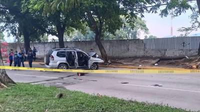 Escena del crimen en la avenida Juan Pablo II de San Pedro Sula.