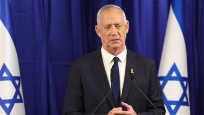 Exministro Benny Gantz en conferencia de prensa.