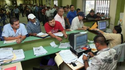 De 7:00 am a 5:00 pm se atienden los trámites de vehículos en la DEI.