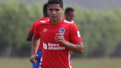 Aunque el futbol está detenido debido al coronavirus, los fichajes y rumores respecto al futuro de varios futbolistas hondureño no se detiene.