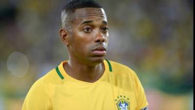 Robinho desmintió las acusaciones en 2014, cuando trascendió la noticia de que Italia le investigaba por esos hechos.