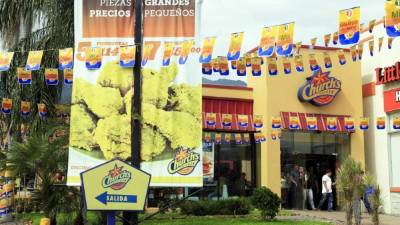 En los restaurantes Church’s Chicken de San Pedro, Tegucigalpa, La Ceiba, Puerto Cortés y Choloma entregarán las piezas de pollo a quien lleve la página de LA PRENSA pasado mañana.
