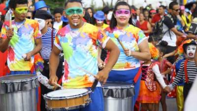 La alegría, belleza y diversión se apoderaron del bulevar Suyapa de Tegucigalpa.