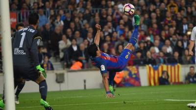 Luis Suárez ha marcado un hermoso gol. Foto MUNDO DEPORTIVO.