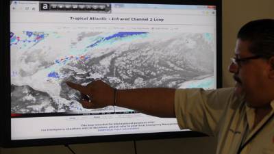 Según Walter Aguilar, pronosticador de turno del Servicio Meteorológico Nacional, en estos pocos días el clima permanecerá estable con precipitaciones suaves en la mayor parte del territorio nacional.