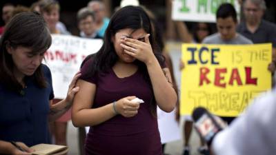 Familiares de los estudiantes detenidos denunciaron que las autoridades arrestaron a los jóvenes en el colegio.