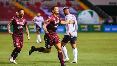 El hondureño Alex López tuvo que ver como el Saprissa les remontó y ganó el título de la Súper Copa de Costa Rica. Foto Twitter @Alvaradofoto