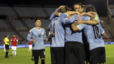 La Selección de Uruguay venció a Chile en el inicio de las eliminatorias sudamericanas. Foto AFP