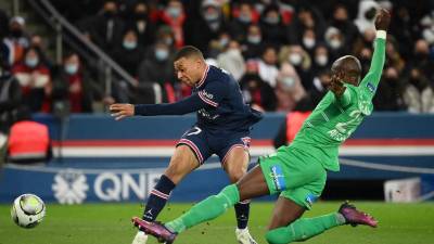 Kilyan Mbappé se destapó con un doblete.