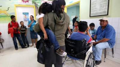 Los menores reciben alimento y alojamiento.