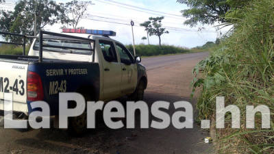 El cadáver fue encontrado en la orilla de la carretera que conecta a San Pedro Sula con Cofradía.