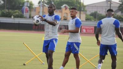 Maynor Figueroa y Bryan Acosta serán titulares ante Granada. Foto Karla López.