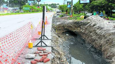 Durante el fin de semana, los trabajos de reparación en el bulevar del norte causaron acumulación de tráfico.