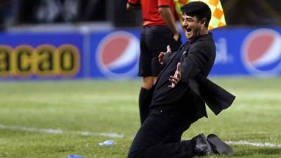 Diego Vázquez celebrando la clasificación a semifinales.