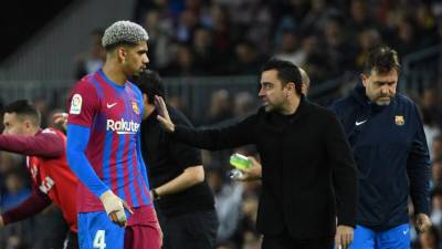 Ronald Araújo es titular indiscutible en el FC Barcelona ya que goza de la confianza de Xavi.