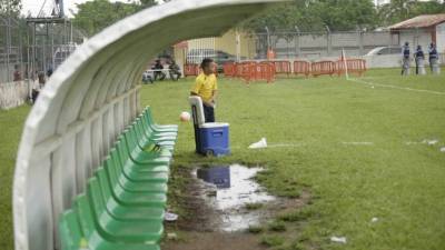 Así lucio la banca del Vida, sin nada de cuerpo técnico.