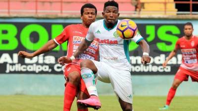 El Juticalpa no pudo con la Real Sociedad y cedió un empate. Foto Ronald Aceituno