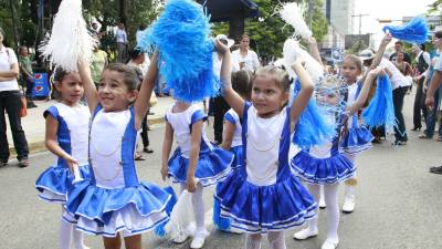 En San Pedro Sula, las pequeñas pomponeras demostraron sus destrezas.