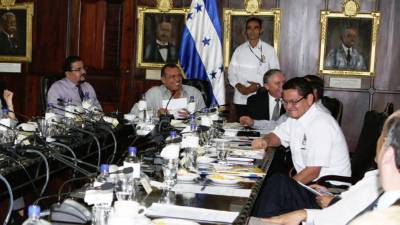 El presidente de Honduras, Porfirio Lobo durante el Consejo de Ministros en Tegucigalpa. Foto: Casa de Gobierno