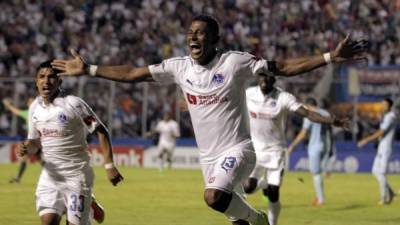 Carlo Costly le dio la clasificación al Olimpia a las semifinales de la Concacaf League. Foto EFE/Gustavo Amador