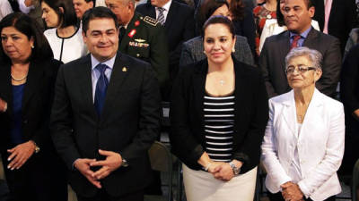 El presidente hondureño sabe que la lucha contra la violencia es difícil pero confía en la iglesia y los medios.