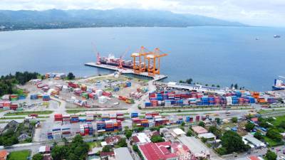 Después de Guatemala, Costa Rica y Panamá, Honduras es la cuarta economía de Centroamérica. En 2023, Honduras desplazó a El Salvador por primera vez gracias aún mayor dinamismo en el comercio internacional.