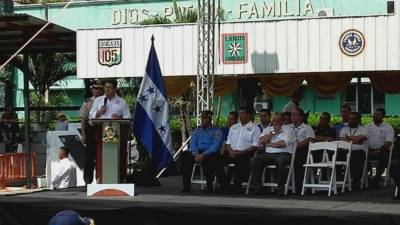 El presidente Juan Orlando Hernández durante su intervención en la 105 Brigada de Infantería de San Pedro Sula.