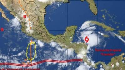 La tormenta Franklin se dirige hacia la Península de Yucatán, donde se prevé tocará tierra como huracán.