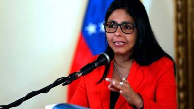 La propuesta fue hecha por el dirigente chavista Diosdado Cabello y acogida por los 538 representantes del pleno que acudieron hoy al Palacio Federal Legislativo, en Caracas, para su instalación.