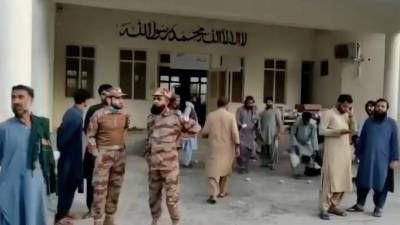 El movimiento telúrico provocó apagones en la región, y el personal sanitario debió trabajar sin iluminación en la madrugada.