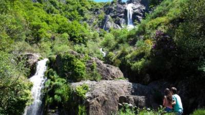 Cascada de la Serra da Freita, denominada Frecha da Mizarela, Portugal.