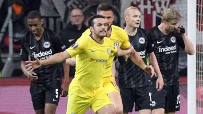 Pedro Rodríguez le dio un valioso empate al Chelsea contra el Eintracht Frankfurt.