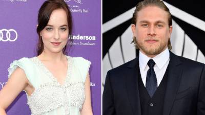 Charlie Hunnam y Dakota Johnson personificarían a Christian Grey y Anastasia Steele en '50 sombras de Grey'.