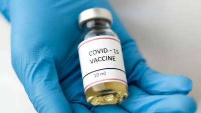 Decenas de países están probando el efecto de las vacunas para combatir el virus.