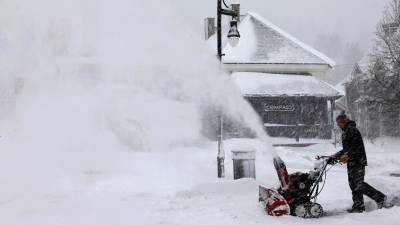Más de seis millones de personas han sido afectadas por las intensas nevadas en California.