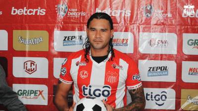 “Gullit” Peña fue presentado el pasado miércoles como nuevo jugador del Vida.