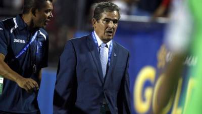 Jorge Luis Pinto tiene muchas ganas de que ya empieze el partido contra El Salvador.