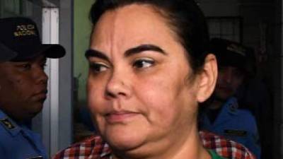 Rosa Elena de Lobo permanece presa.