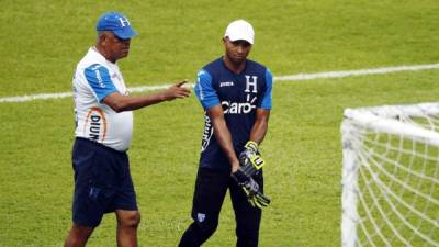 Donis Escober ha trabajado con normalidad en la Selección de Honduras. Foto Neptalí Romero
