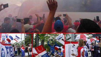 La Ultra Fiel, barra del Olimpia, llegó a alentar al equipo al hotel de concentración en San Pedro Sula antes del partido contra el Saprissa en las semifinales de la Liga Concacaf. Fotos Neptalí Romero