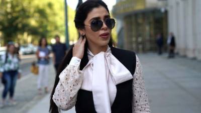 Emma Coronel, esposa del narcotraficante mexicano Joaquín 'Chapo' Guzmán, acaparó la atención de la prensa en la audiencia celebrada este martes en una corte de Nueva York contra el ex jefe del cartel de Sinaloa.